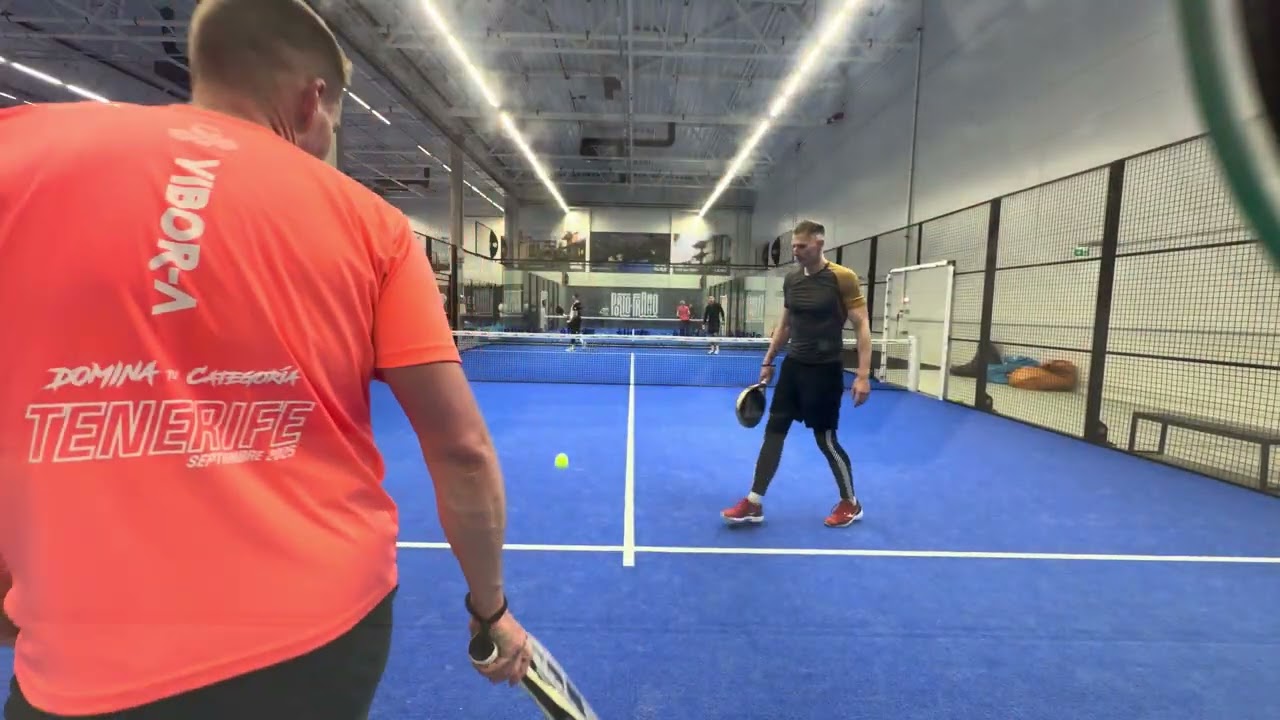 Padel game. Set 4