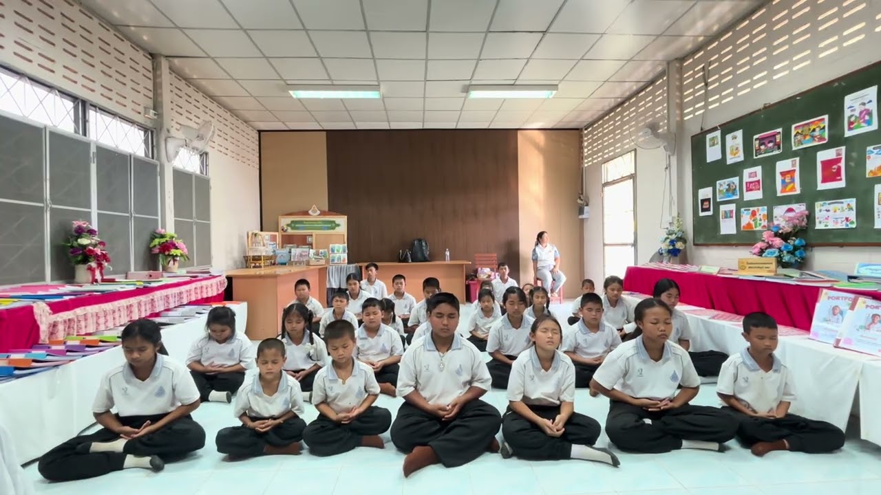 การนั่งสมาธิ โรงเรียนบ้านนาคลองกลาง