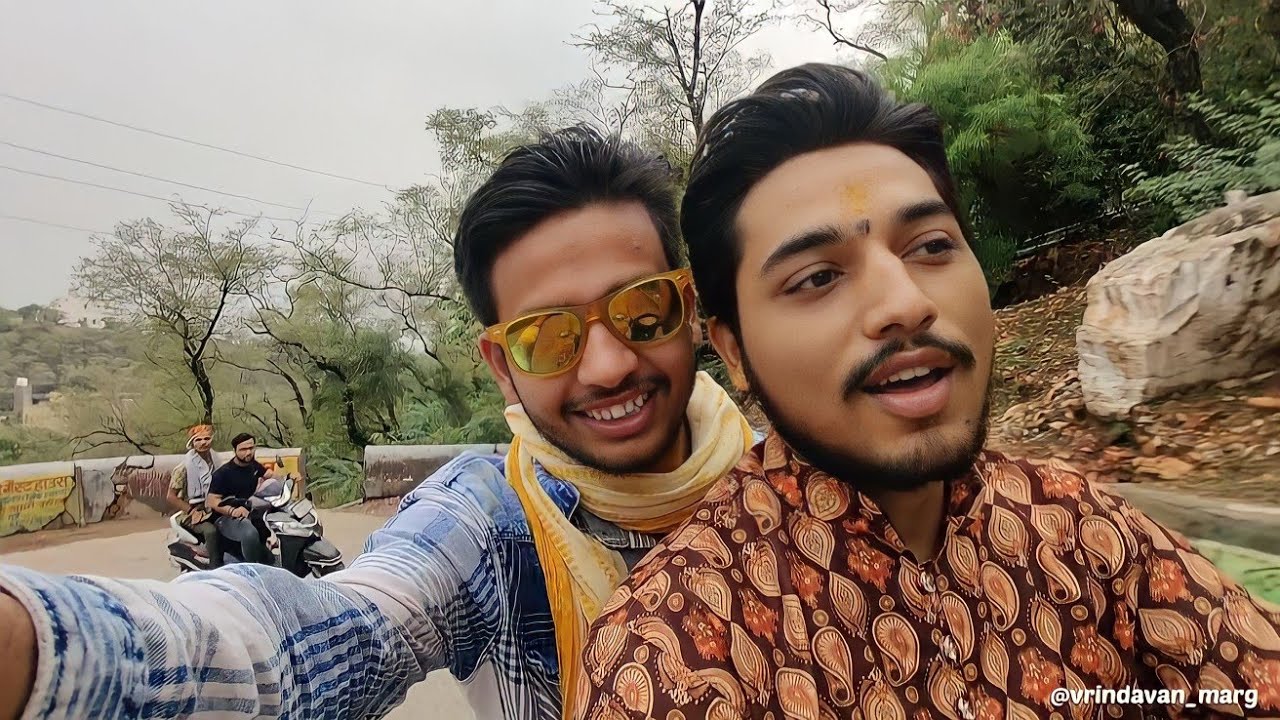 hum to chale Barsana 🤭 Shri ji ki parsadi bhi 😲 Vrindavan to Barsana