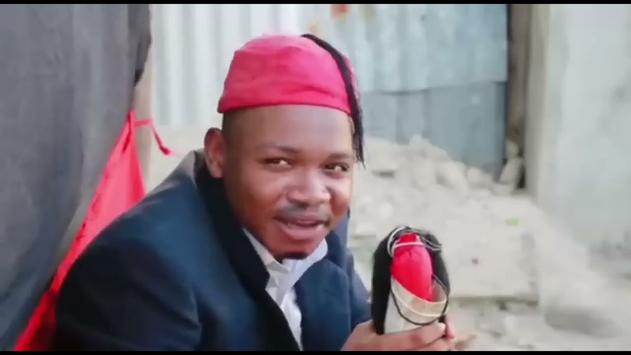 KICHECHE  ( MAPENZI YA FACEBOOK )