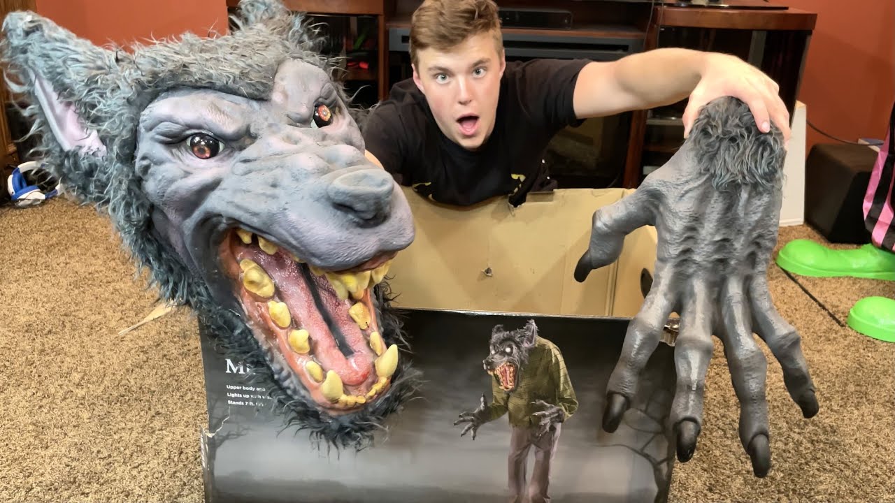 MR. HOWLE UNBOXING/SETUP - SPIRIT HALLOWEEN