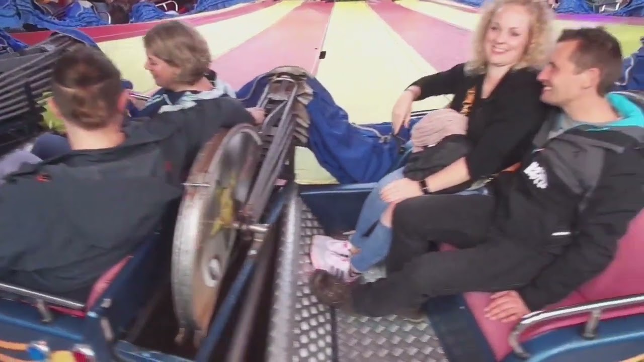 Hagener Kirmes a  T W  2022