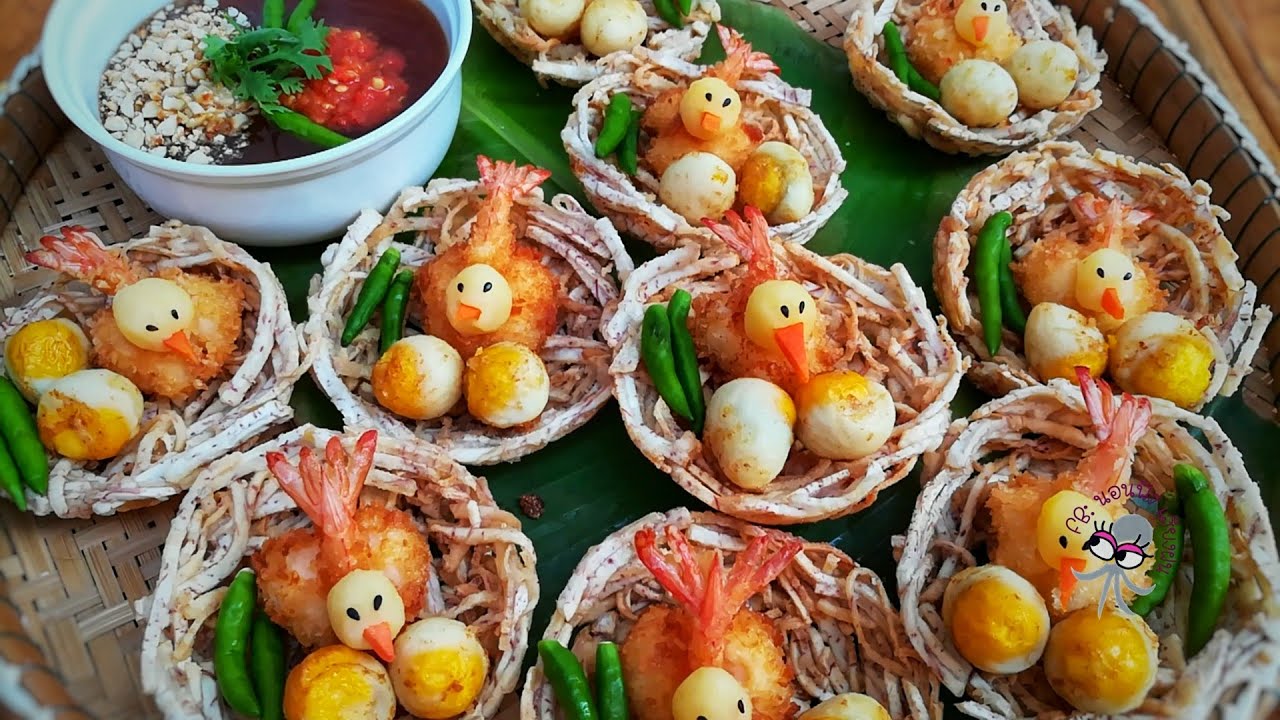 นกน้อยในรังเผือก กุ้งชุบแป้งทอดในรังเผือก กับน้ำจิ้มสามรส