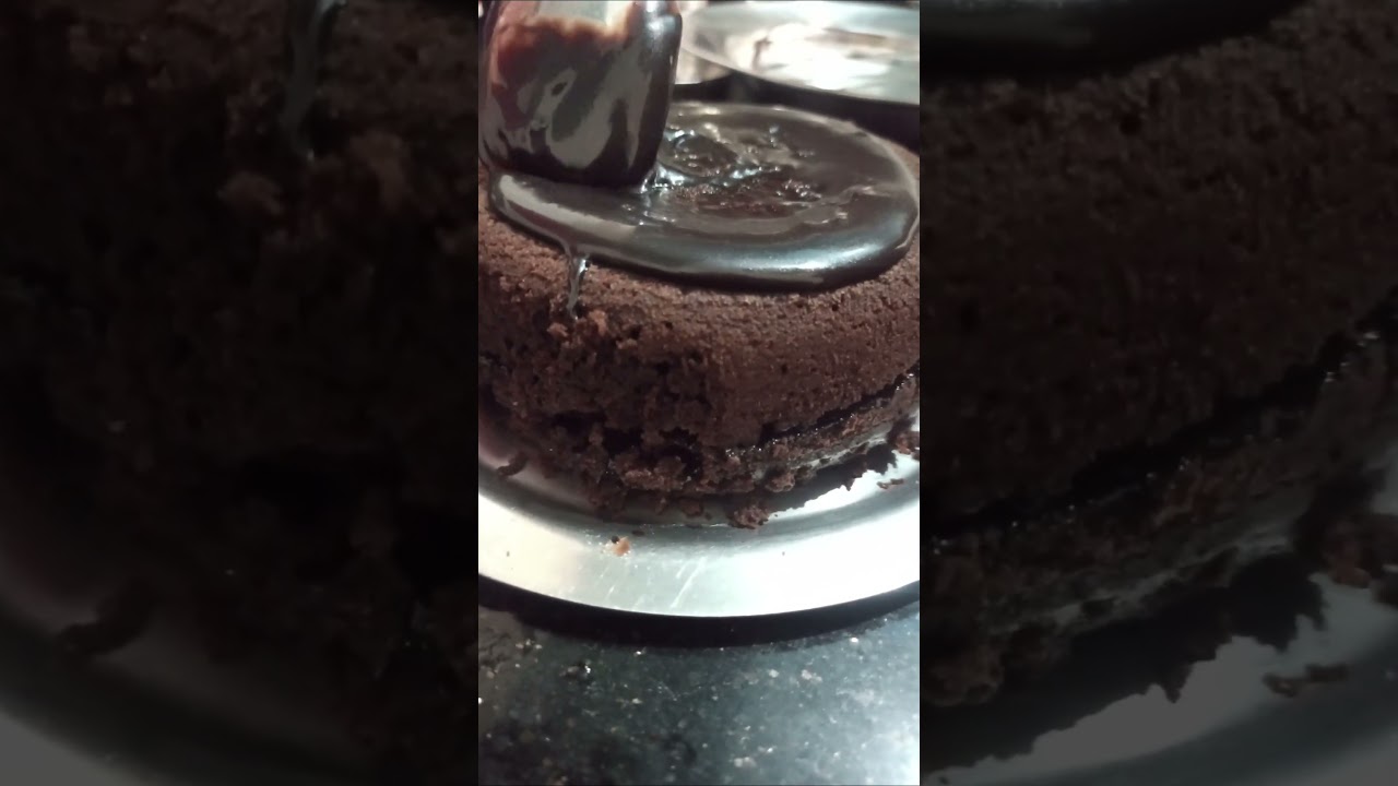 No oven,no maida Recipe.....✨❤️😉1.powdered Oreo biscuits 2.home soda3.milk4.meltedchocola 