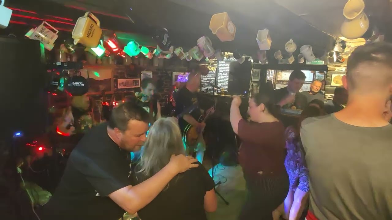 Falling apart - Basketcase - Cobweb Inn - Boscastle May 2022