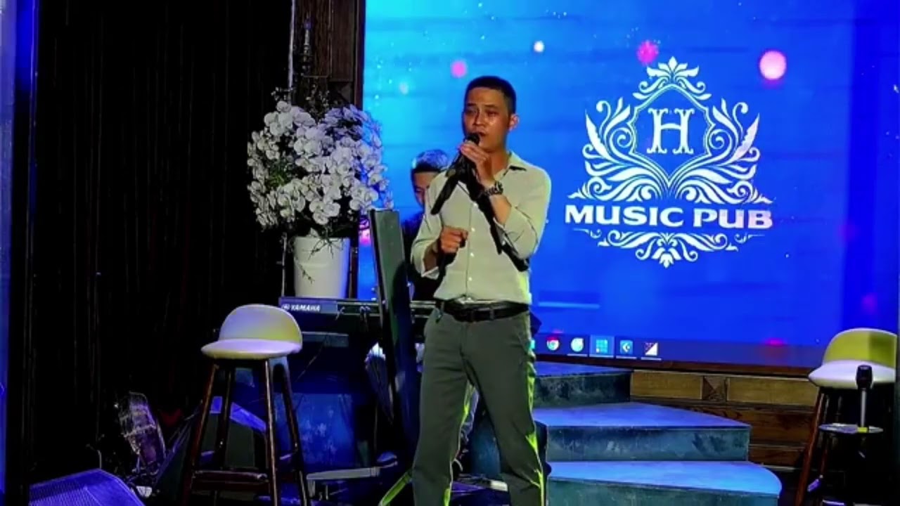 Túy Ca ( em đang hầu rượu sếp thì sếp bảo hát🤣🤣
