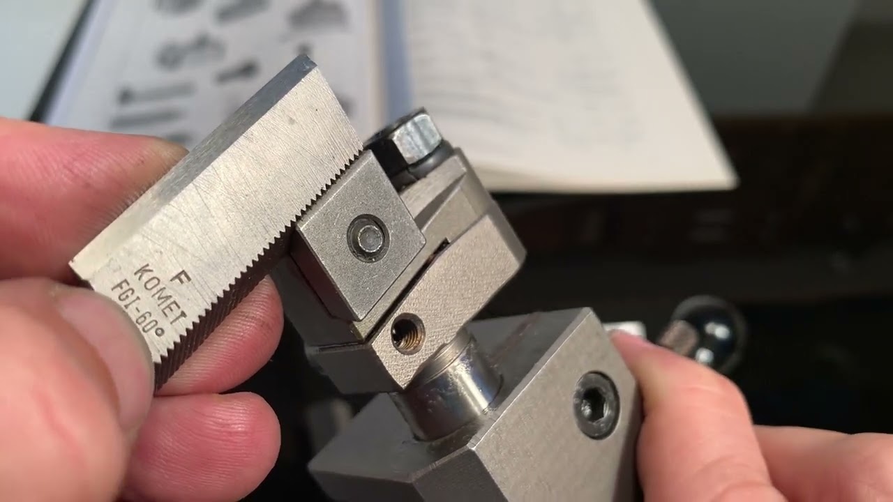 Multifix A Retractable Threading Tool Holder AFG I