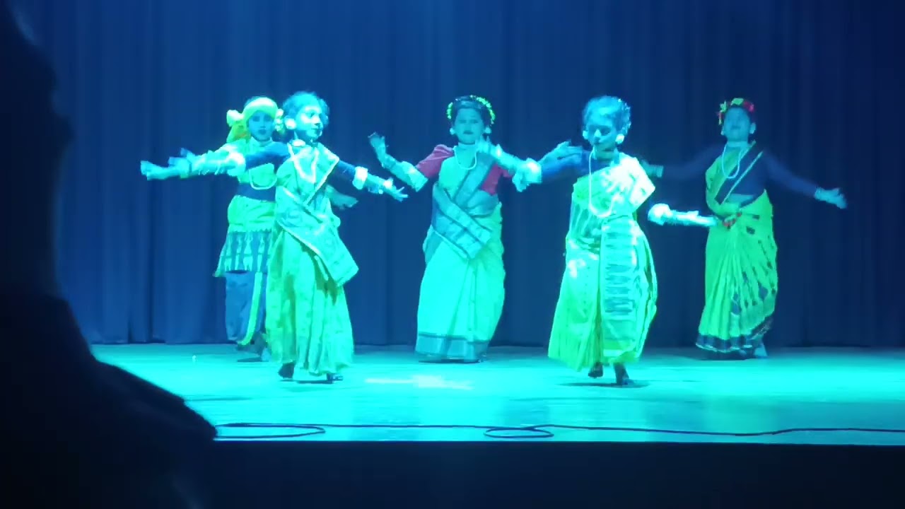 শিউলি ফুলের নলক দেবো...