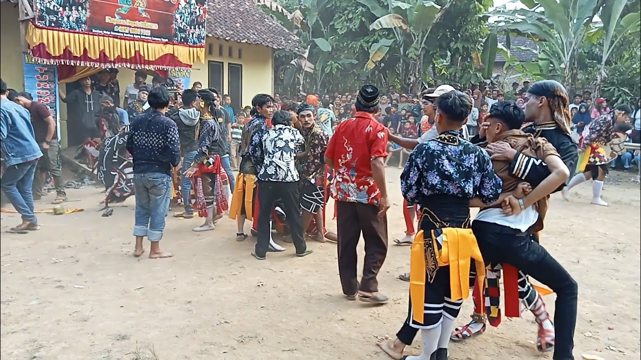 Detik detik jaranan rusuh seru dan menegangkan
