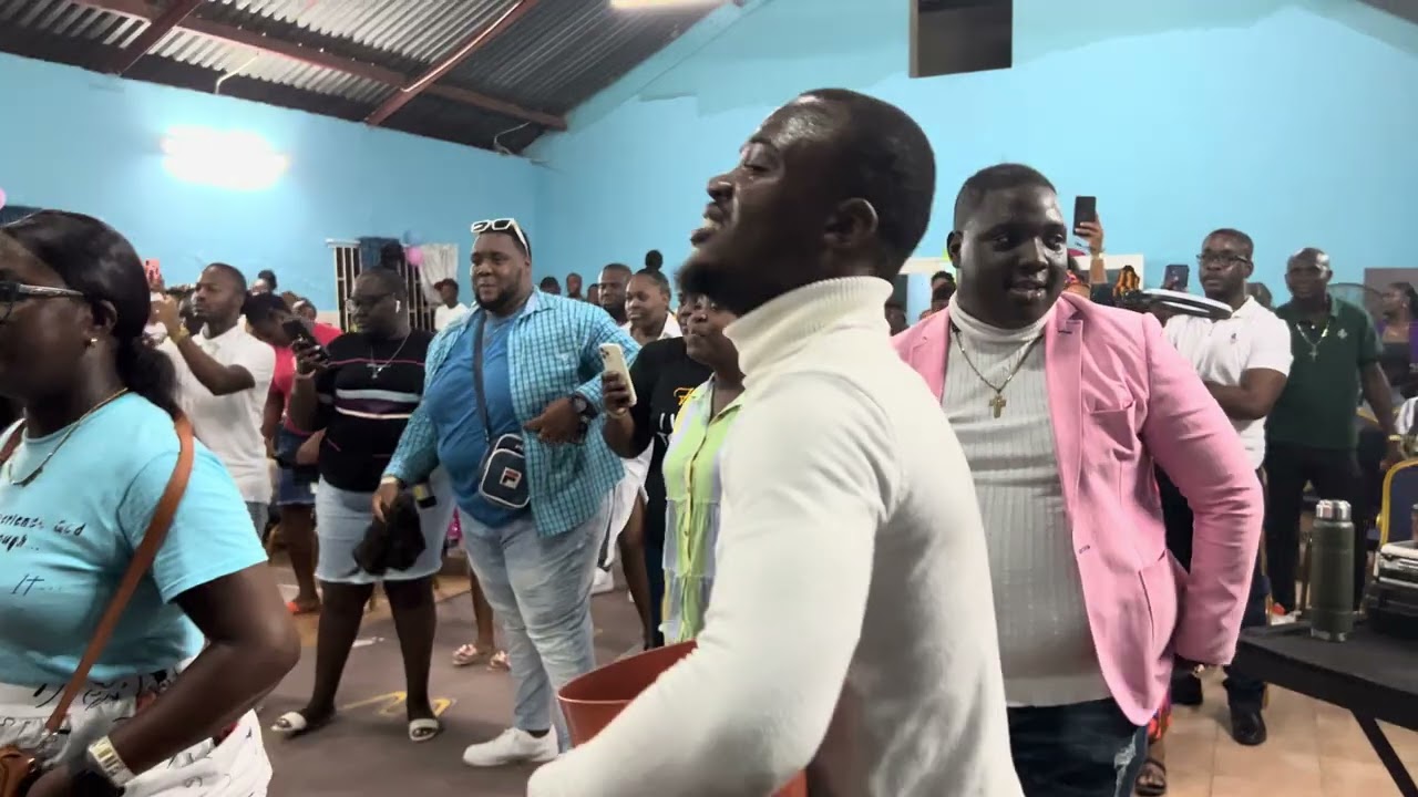 Minister small performance at let God arise gospel concert