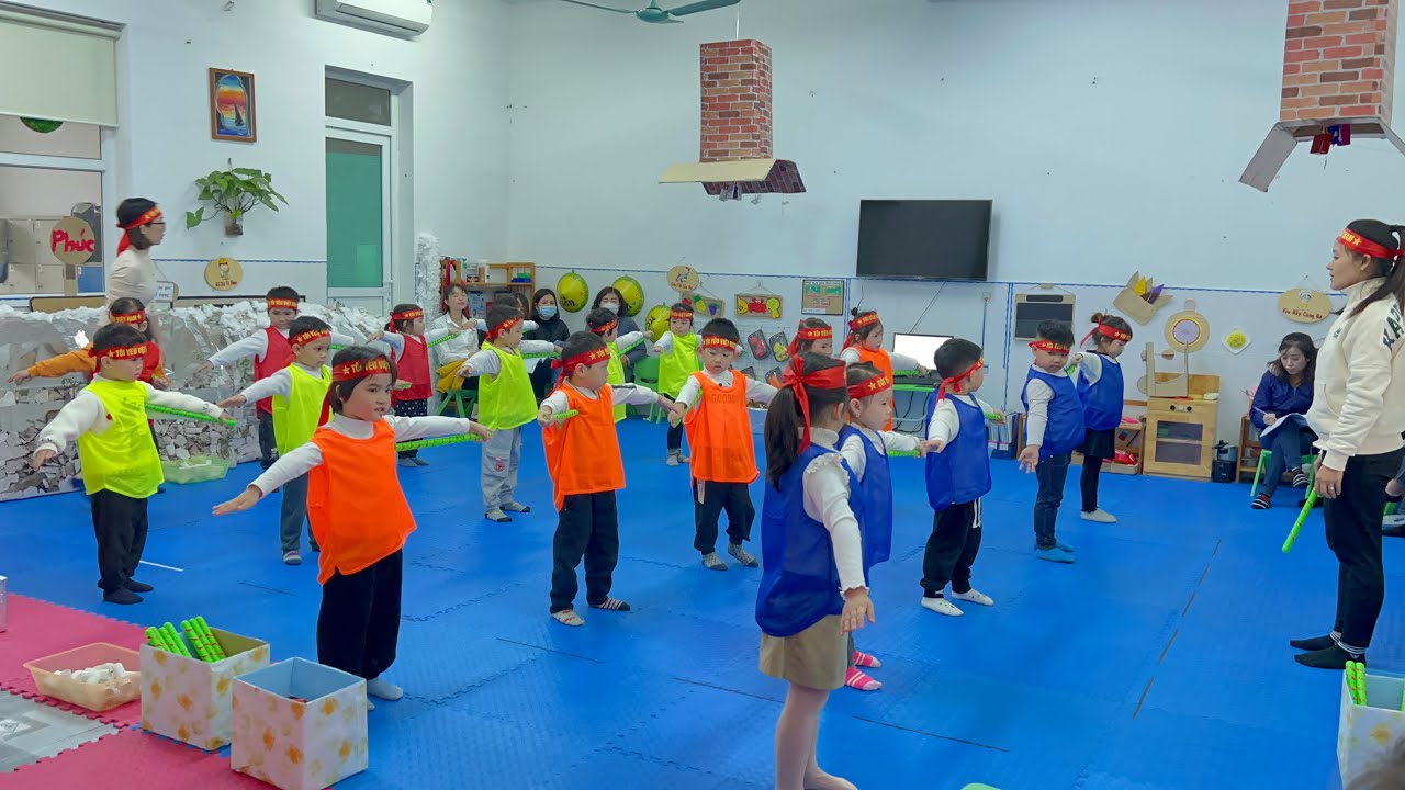 Giải nhất hội thi gvg cấp huyện- TD Bật qua vật cản- MGN 4-5 tuổi(MN BÁT TRÀNG)