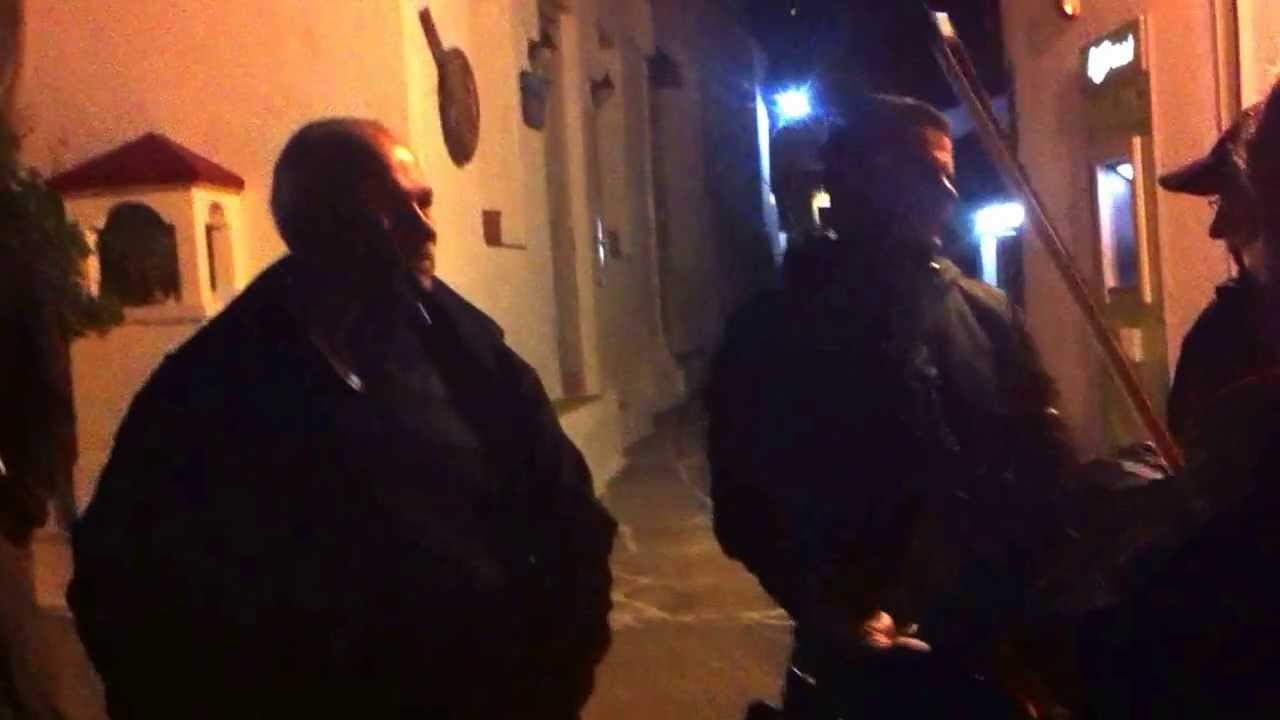 Βιολιά στη Χώρα.Η καληνυχτιά με το Μπέλλη και το Κοζαδίνο Κύθνος 2014