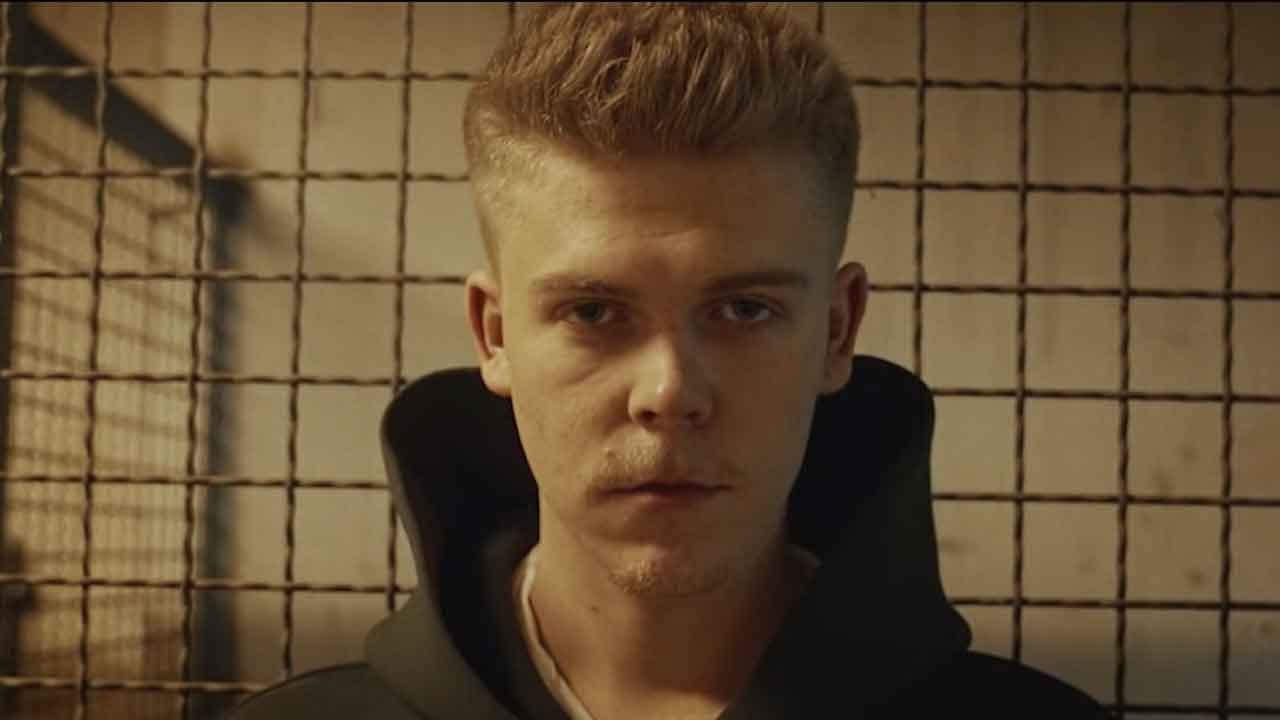 Charles Doré -  À l'équilibre (video lyrics)