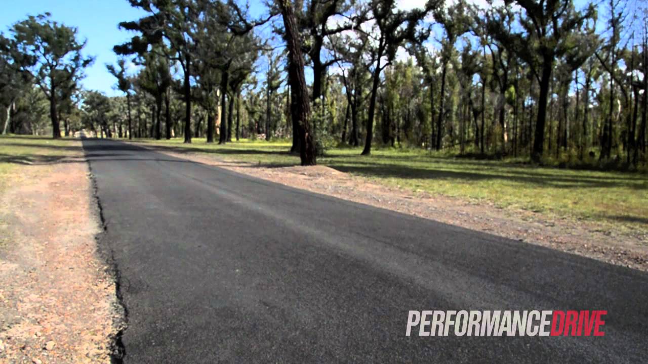 2014 Holden Captiva 5 LT 0-100km/h & engine sound