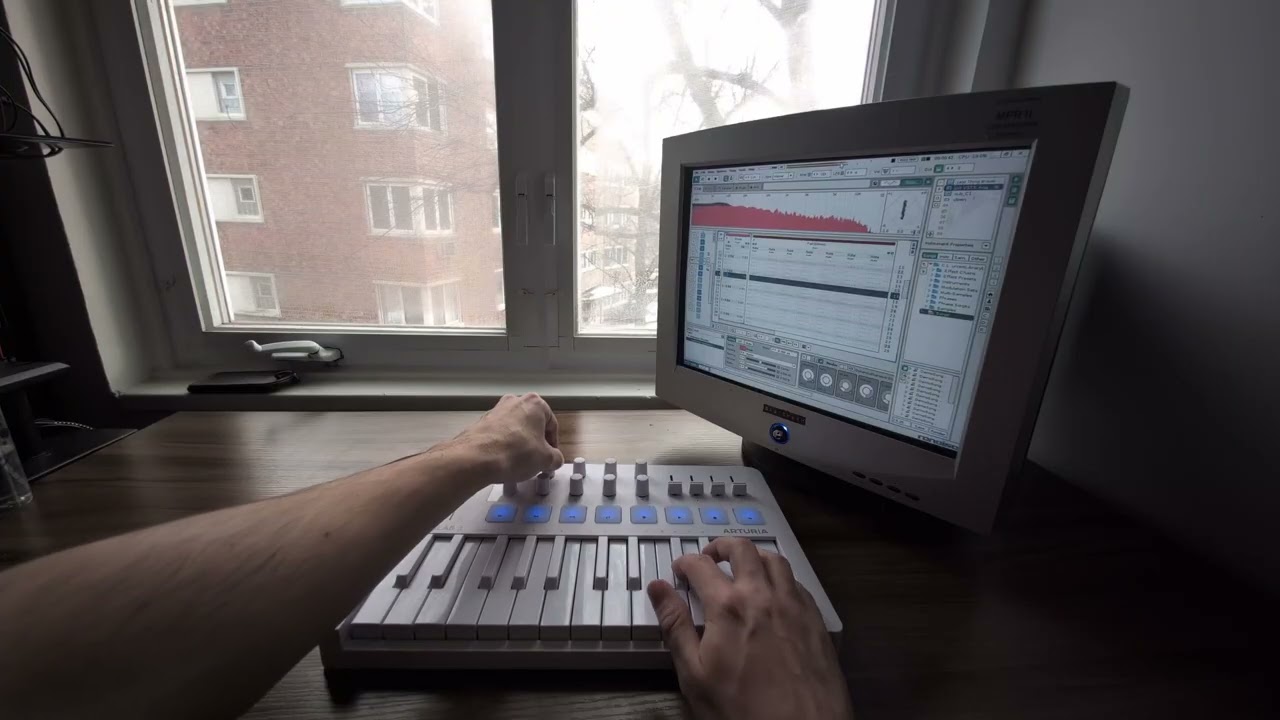 Renoise ambient jungle drum and bass