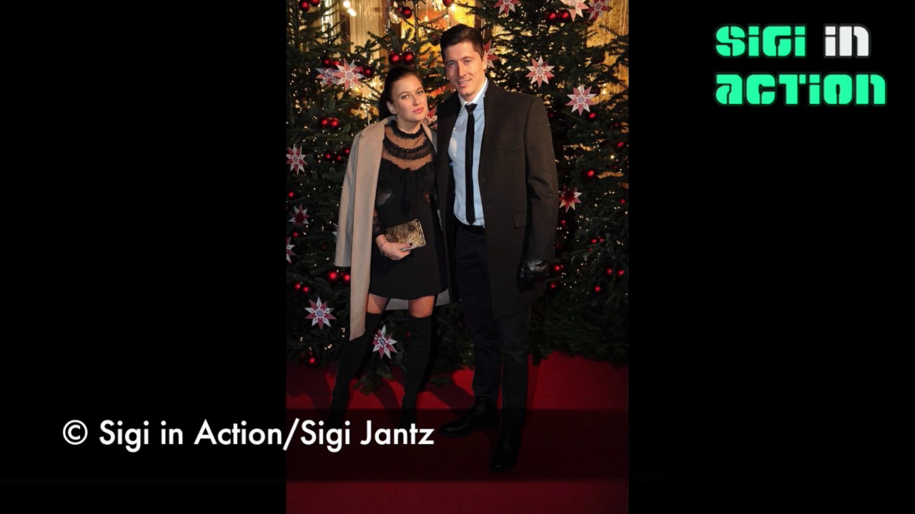 FC Bayern Weihnachtsfeier 2016 Red Carpet @ H'ugo's Pizza