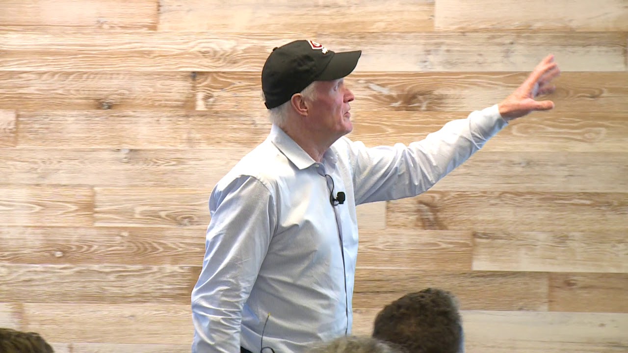 The similarities between Economics and Woodworking - Professor Kevin Murphy