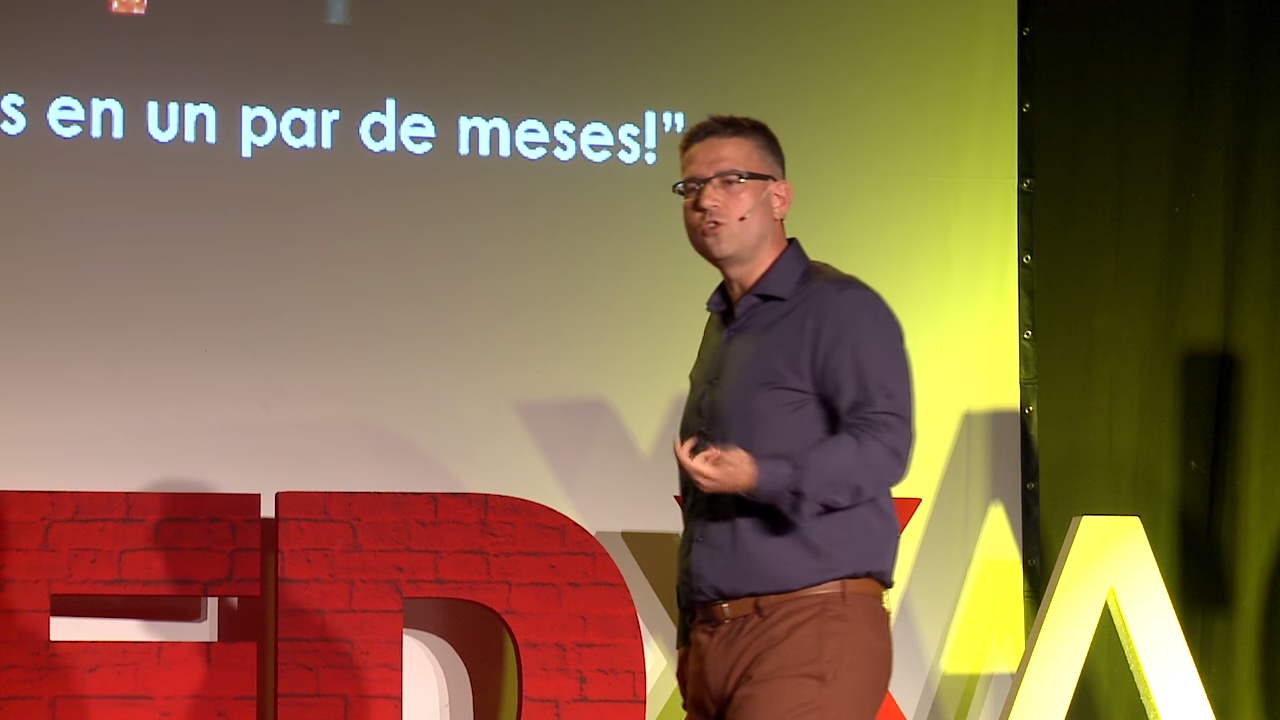 Las estrategias botijo: Hackeando la industria de la inversión. | Marcos Pérez | TEDxAlcoi