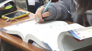 '저녁 있는 신의 직장'&hellip;대학교 직원 경쟁 치열