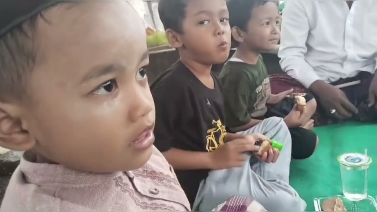 Tahlil bersama di maqbaroh keluarga Ainul yaqin jumat akhir bulan sya'ban 1447 H./2026.M