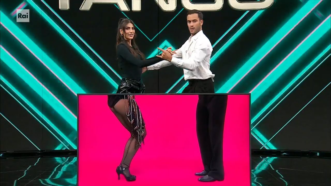 A gambe levate - Fake Show. Diffidate delle imitazioni 02/10/2023