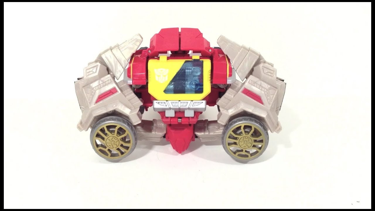 Review of Transformers Generations FoC Autobot Blaster