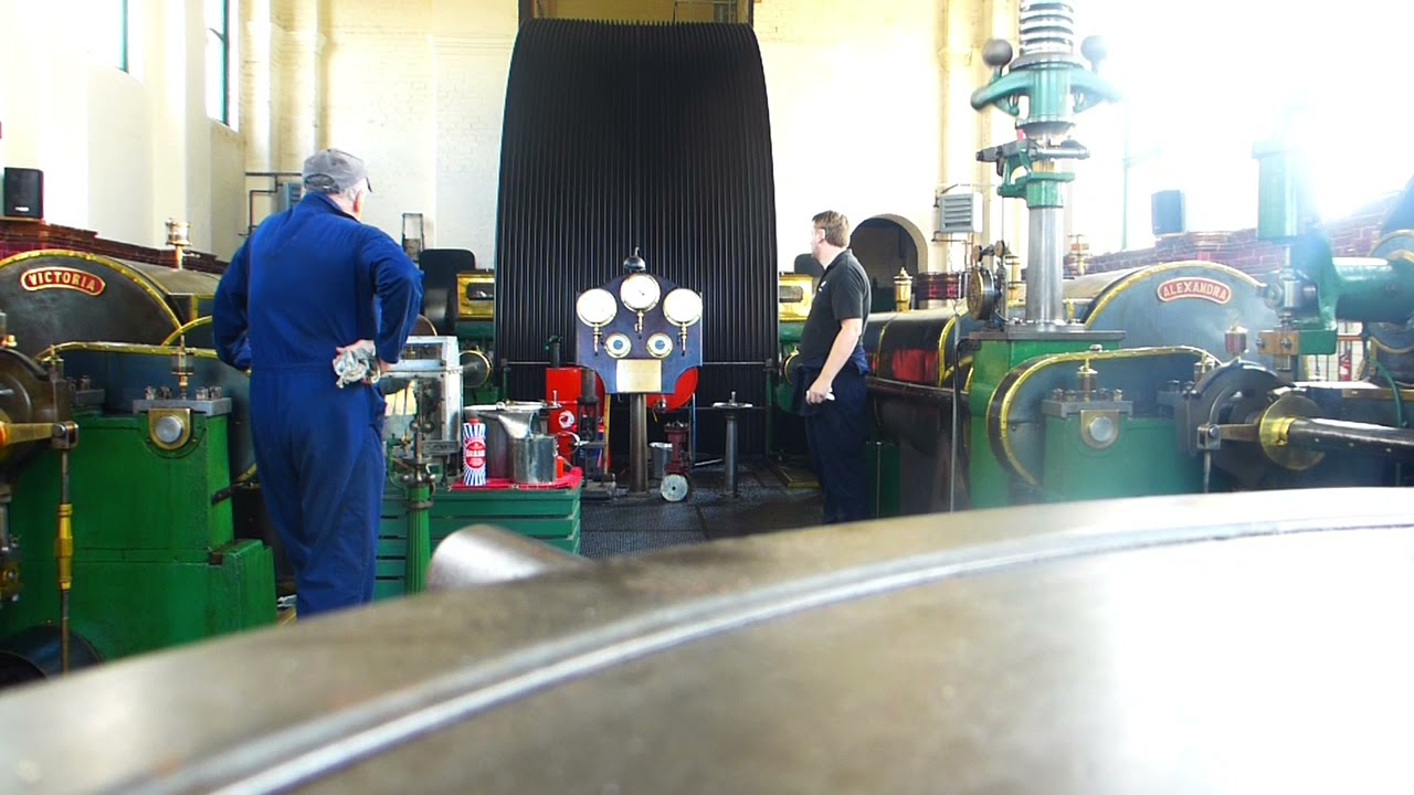 Worlds largest Surviving mill engine Victoria & Alexandra Ellenroad Mill Steam Museum