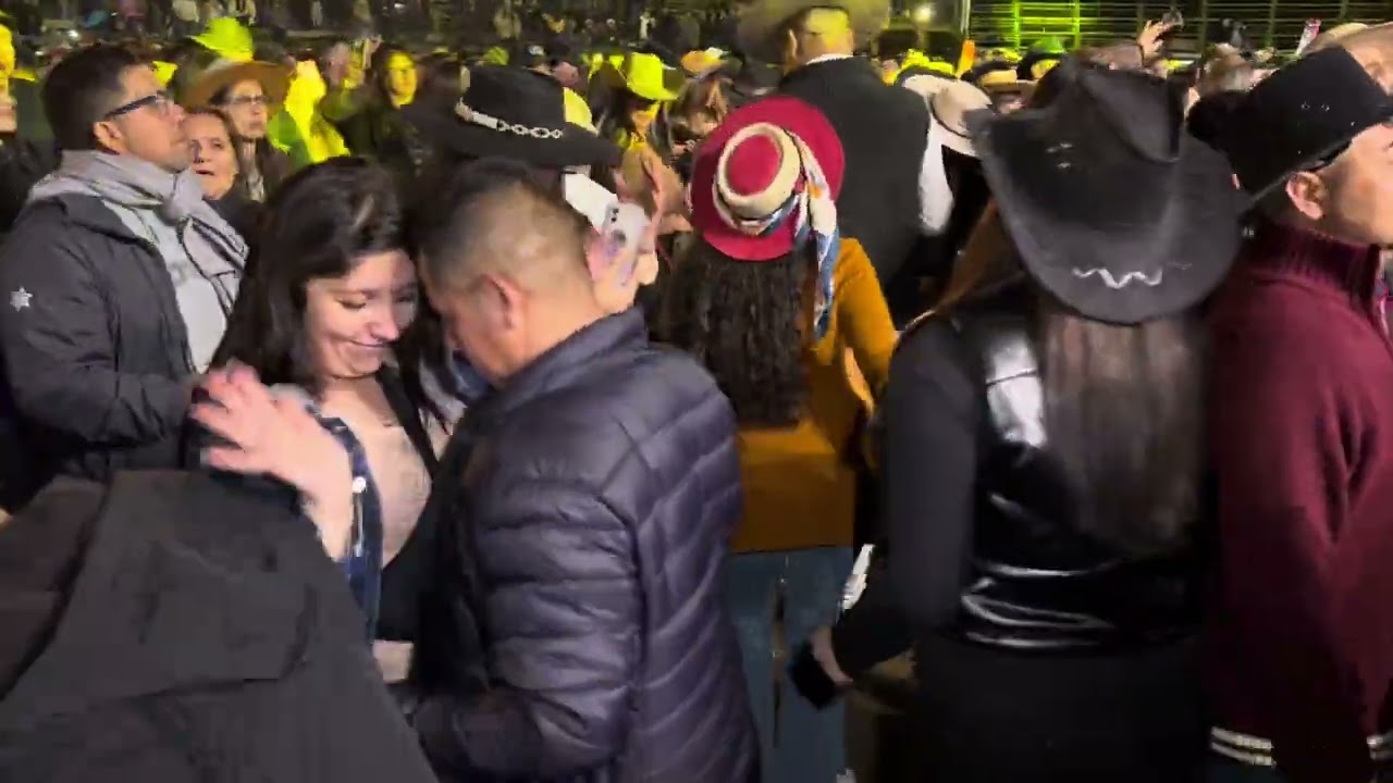 Tremenda fiesta vivida en medialuna de nos con el ritmo y sabor de TALISMANES DEL RITMO Y DEL AMOR
