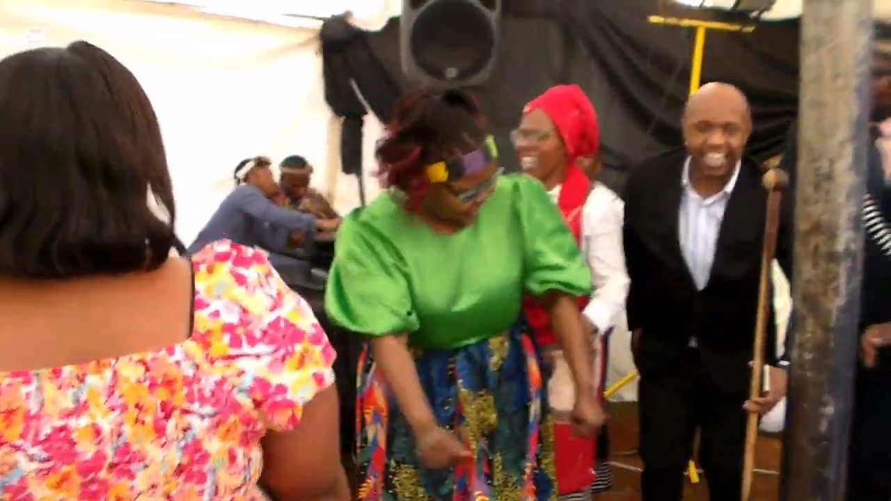 Kwezwakala Ubukhehlekhehle