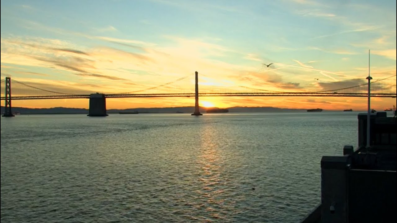 First sunrise of 2022 over SF Bay