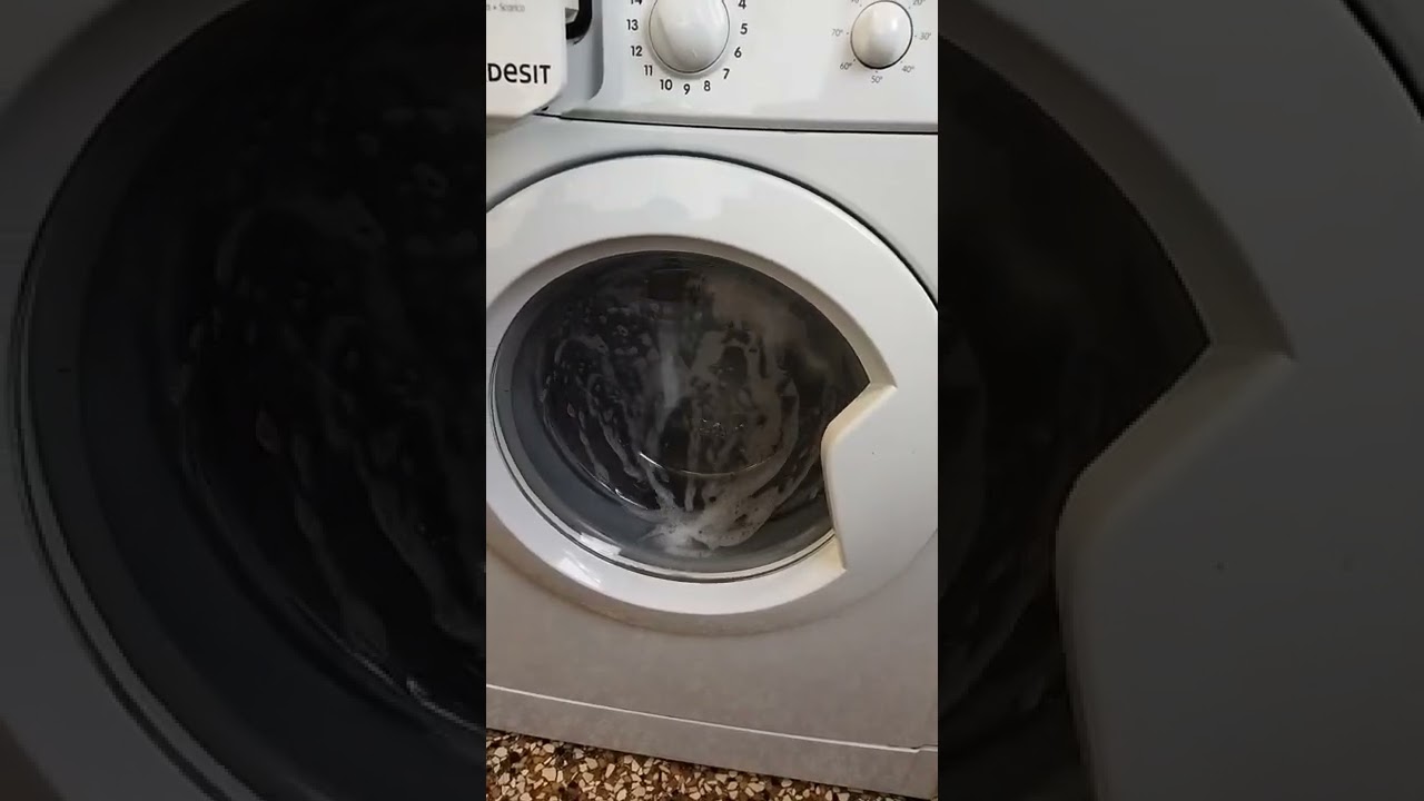 Lavatrice Indesit IWC 61052 cestello impazzito