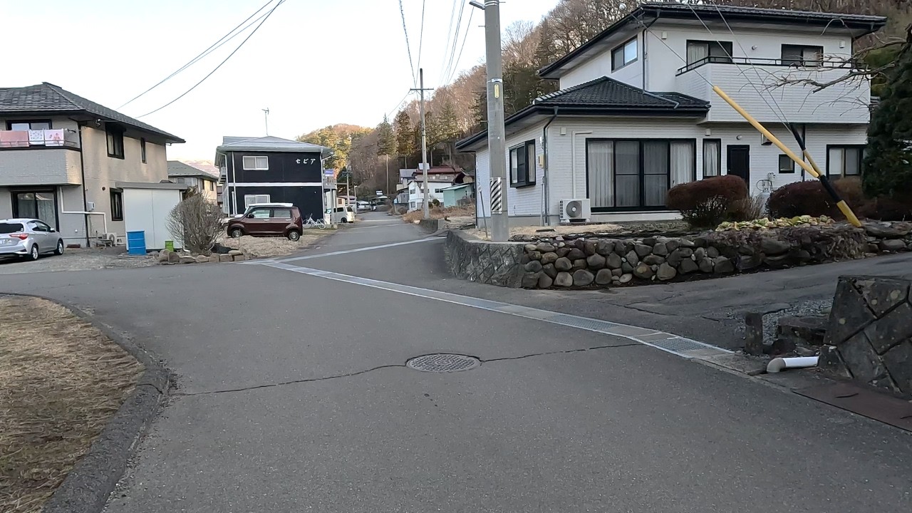 [4K HDR]-Japão - Caminhada matinal em um dia tranquilo na vila de Yonezawa, Nagano-Japão #Walking