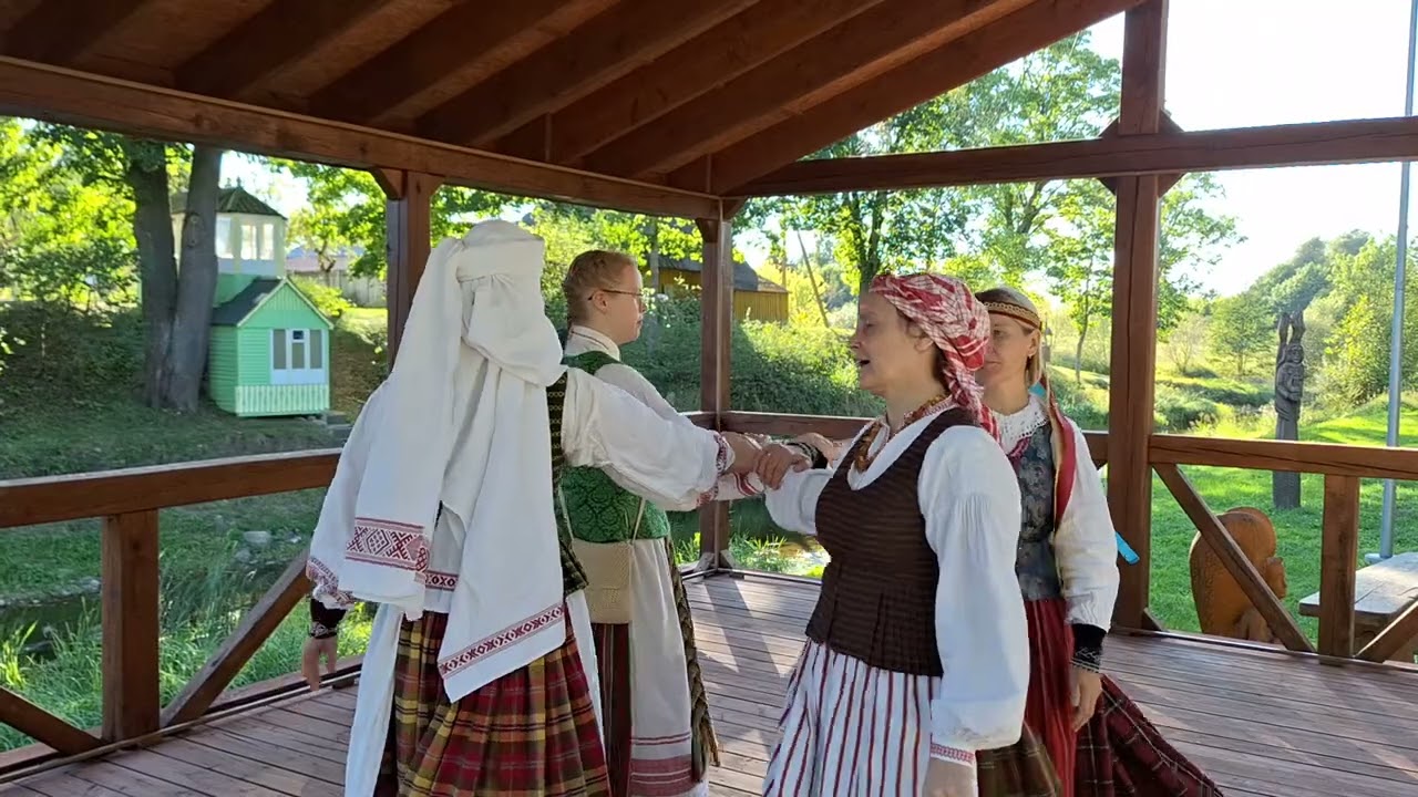 Sutartinė „Lioj, bajoroite“