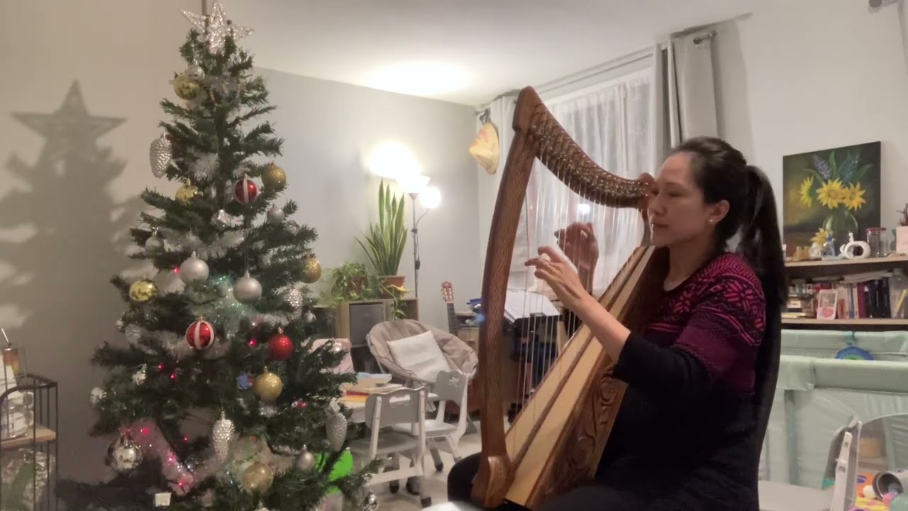 Stille Nacht cover on Celtic Harp 22str by Caroline. Silent Night . Douce Nuit . Đêm Thánh Vô Cùng .