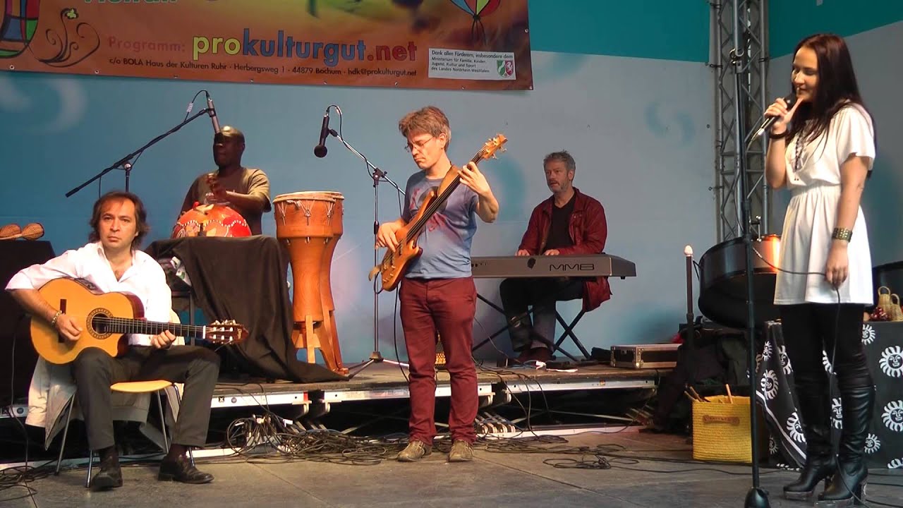 130922 Crossover Stage Surprizes   Ruhrstadt Festival 2013 in Witten Track2
