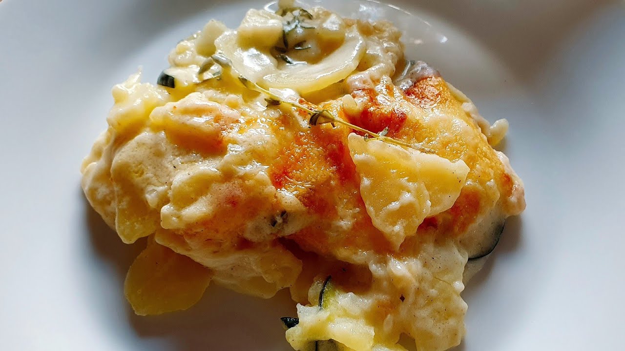 Zucchini-Potato Casserole | Delicious Potato Recipe  #casserole #vegetarianrecipe