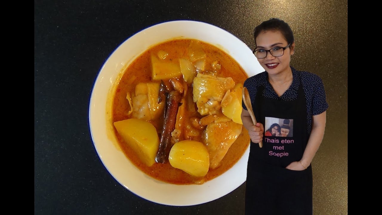 Kip met massaman curry, video #35 Thais eten in Nederland met Soepie.