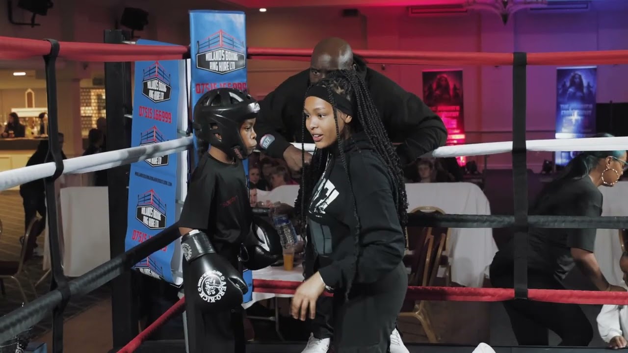 AW Kickboxing - Xenia VS Shaniah - Fight 3
