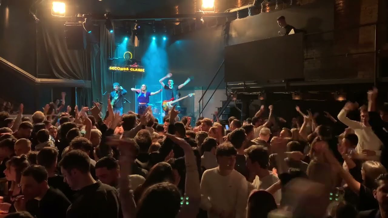 L'Amour Toujours | Gigi D'Agostino // Diamonds live