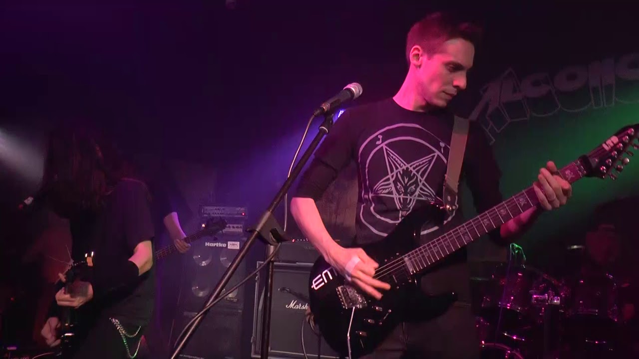 Alcoholica - Whiplash Live (Metallica Cover)