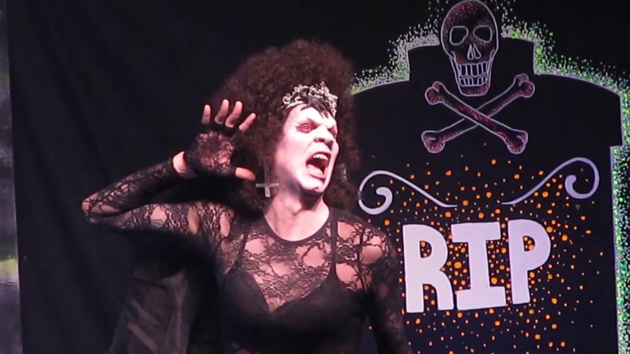 Sharon Needles w/ Trixie Mattel - Heels Of Hell: The Tour (Live in Manchester, England)
