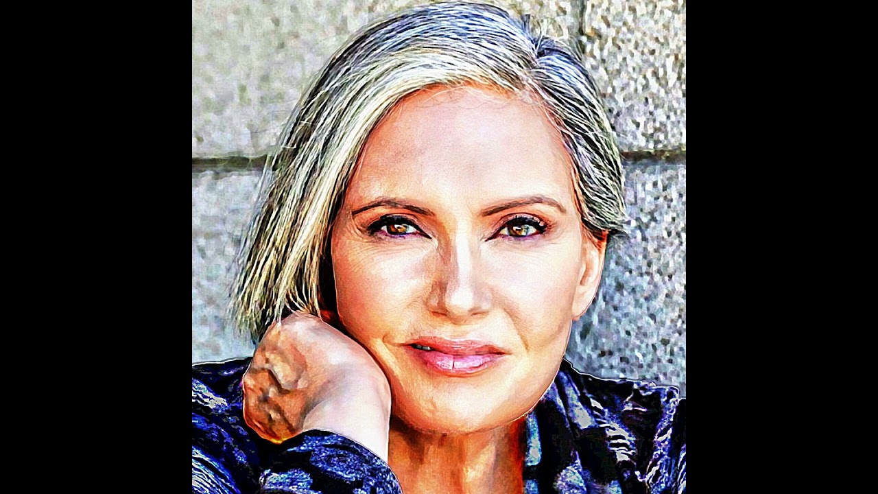 Rob McConnell Interviews - SUSAN ALLEN - Evidential Psychic Medium, Animal Communicator and Healer