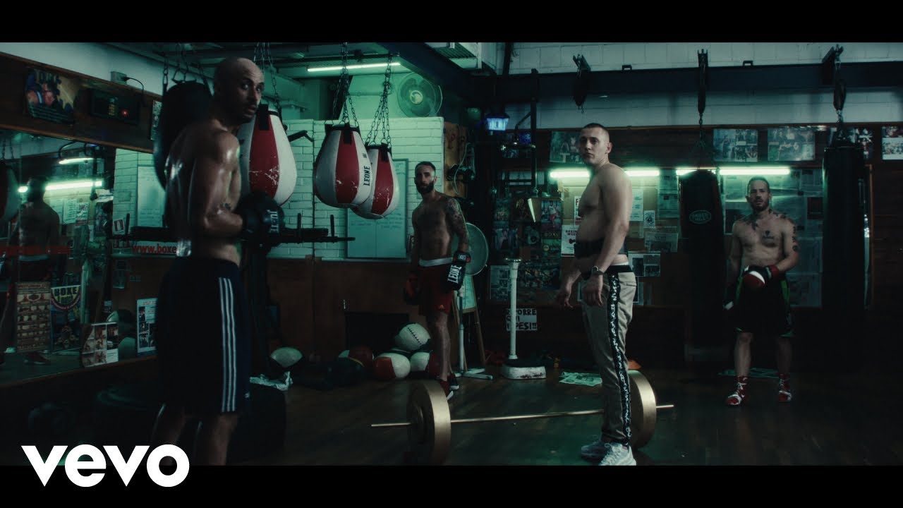 Massimo Pericolo - Sarabamba (Visual Video) ft. Gu&egrave;, Crookers