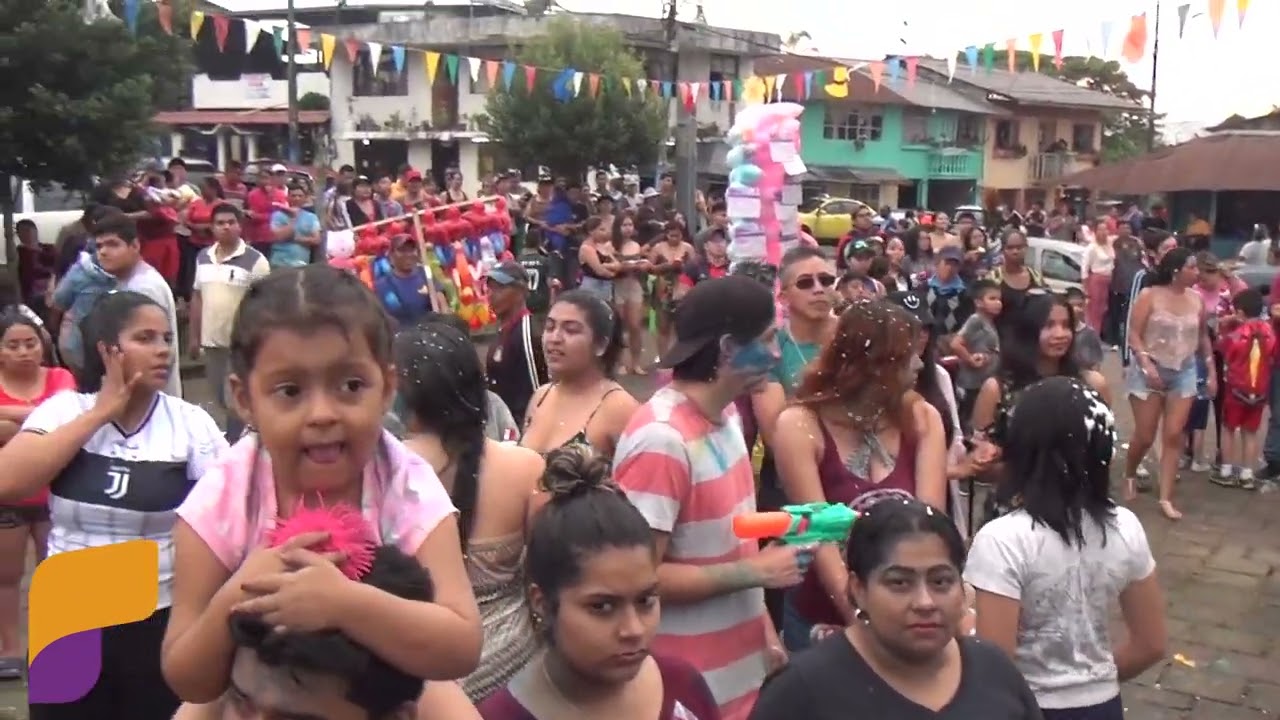 CAMISETA MOJADA, EN PUYO   PASTAZA