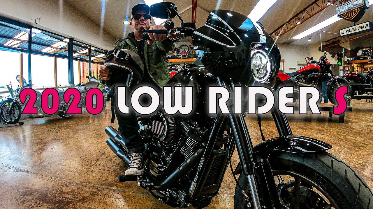 PICKING UP CHICKS on the NEW HARLEY DAVIDSON LOW RIDER S