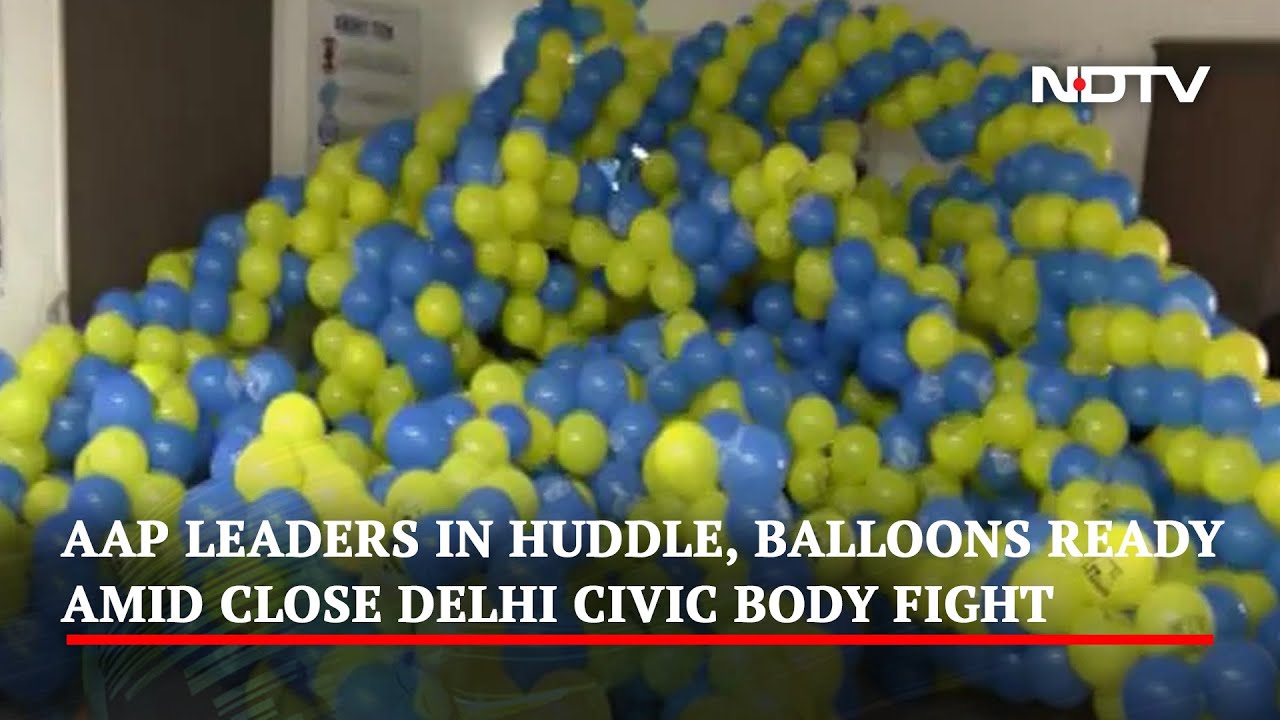Delhi MCD Election Results: AAP Leaders In Huddle, Balloons Ready Amid Close Delhi Civic Body Fight