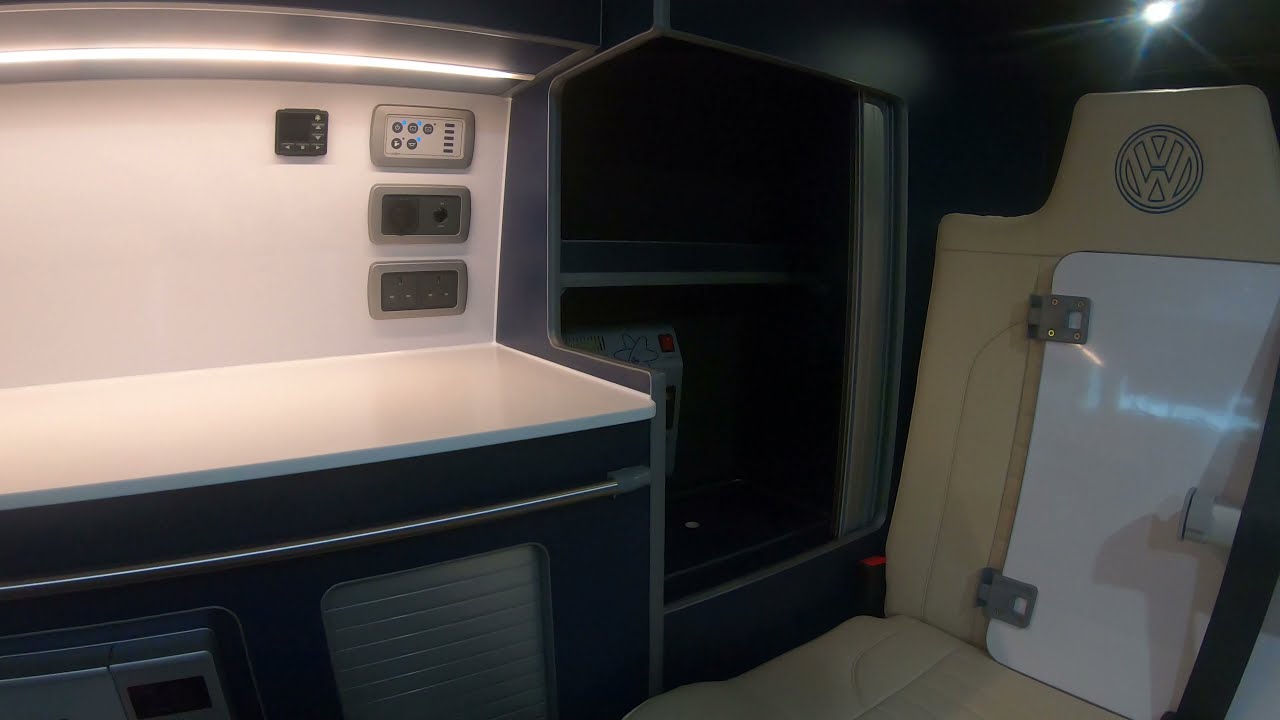 LWB VW TRANSPORTER CONVERSION |  BLUE UNIT | ROCK 'N' ROLL BED