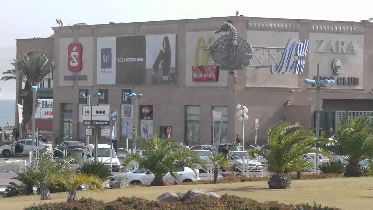 Eilat, Israel. Walk around the city.