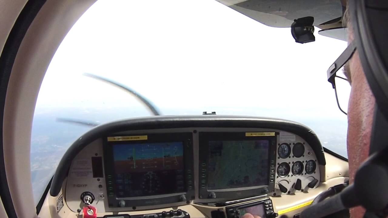 Vol IFR entre Montpellier et Lyon Bron en CIRRUS SR20 - Guidage radar et percee ILS 34