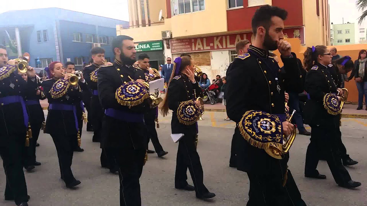 semana santa la linea 2016 - borriquita - llegada de la banda tres caidas dos hermanas